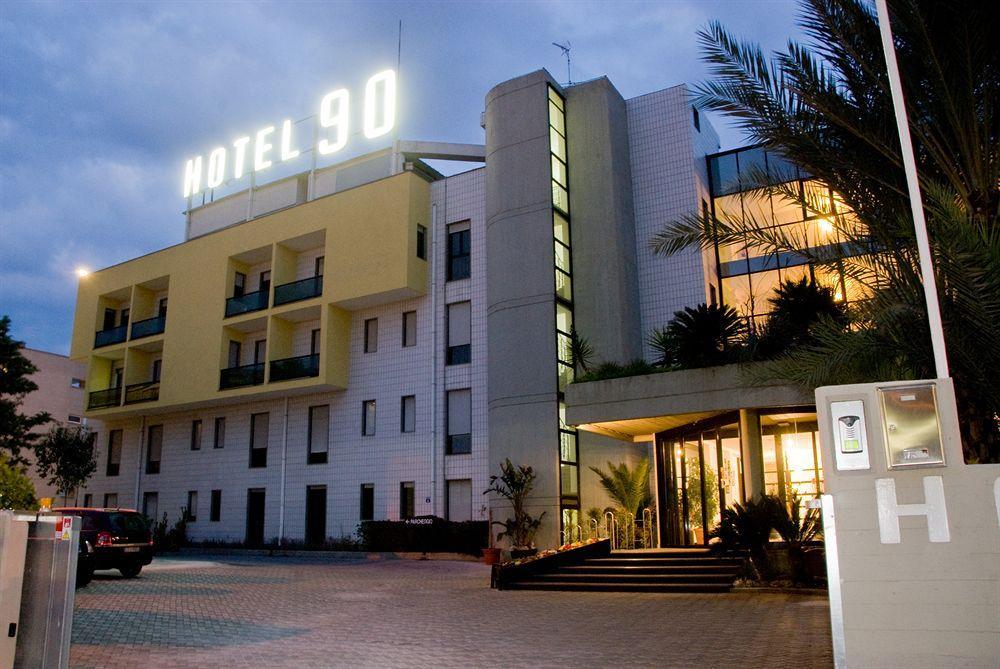 Hotel 90 Capurso Exterior foto